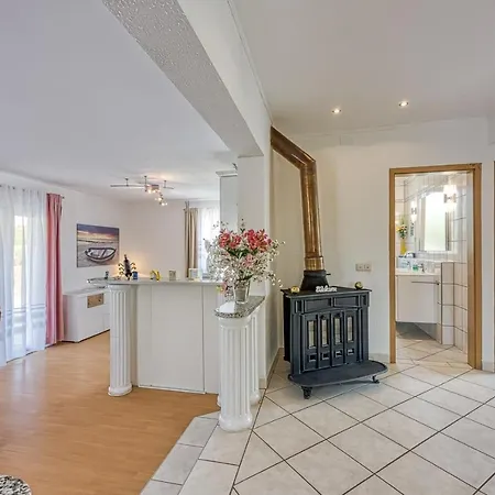 Martina With Private Pool Villa Kaštel