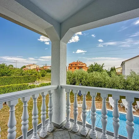 Martina With Private Pool Kastel