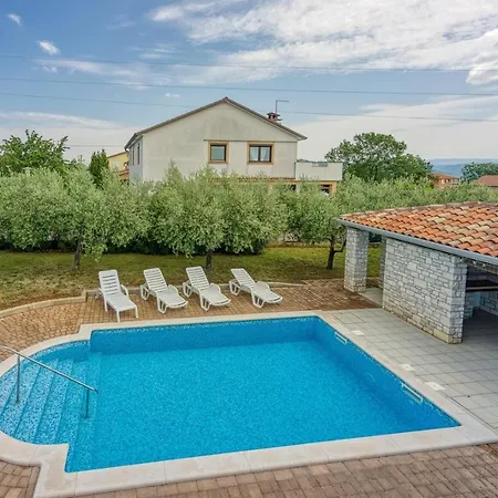 Martina With Private Pool Βίλα