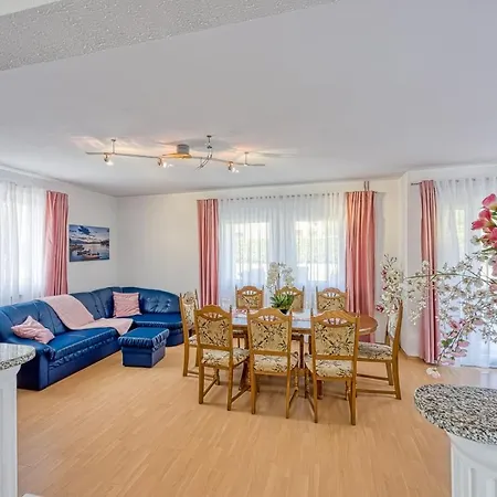 Martina With Private Pool *