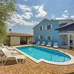 Martina With Private Pool Villa *