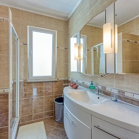 Villa Martina With Private Pool *