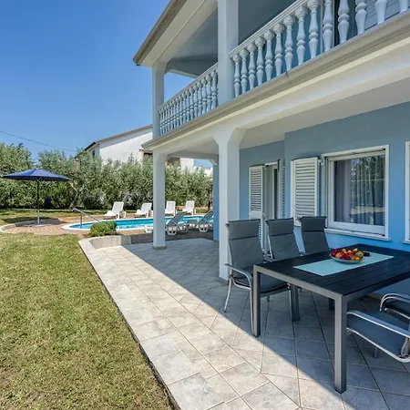 Martina With Private Pool Kastel