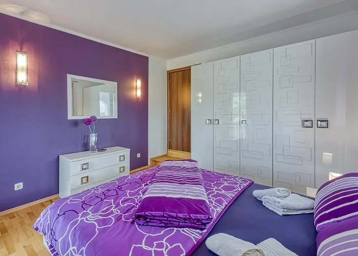 Martina With Private Pool *