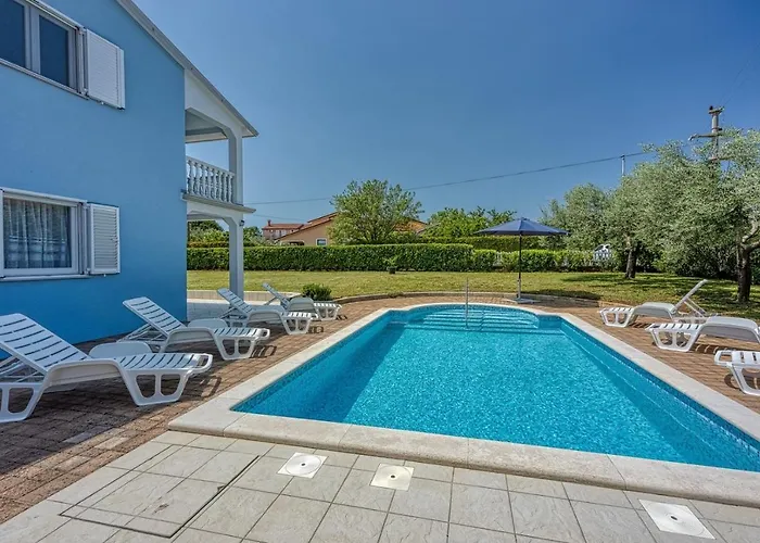 Martina With Private Pool *